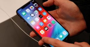 Hàng ngàn quan chức Nga bỏ dùng iPhone