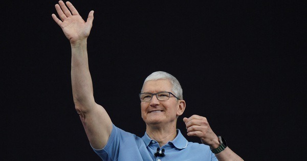 CEO Apple Tim Cook đến Việt Nam, tăng khoản chi cho nhà cung cấp địa phương